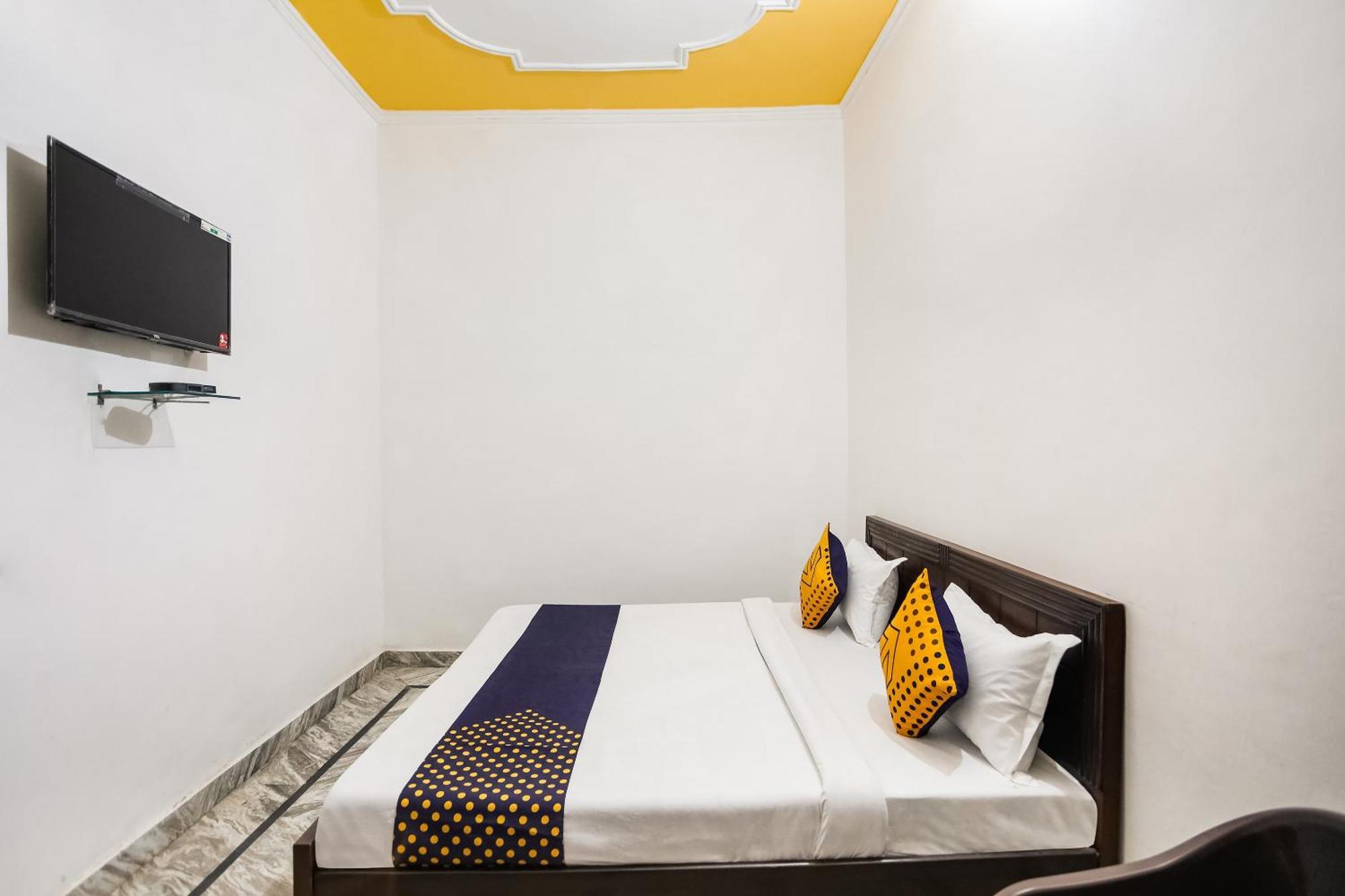 Hotel O Dollar Faridabad Zewnętrze zdjęcie