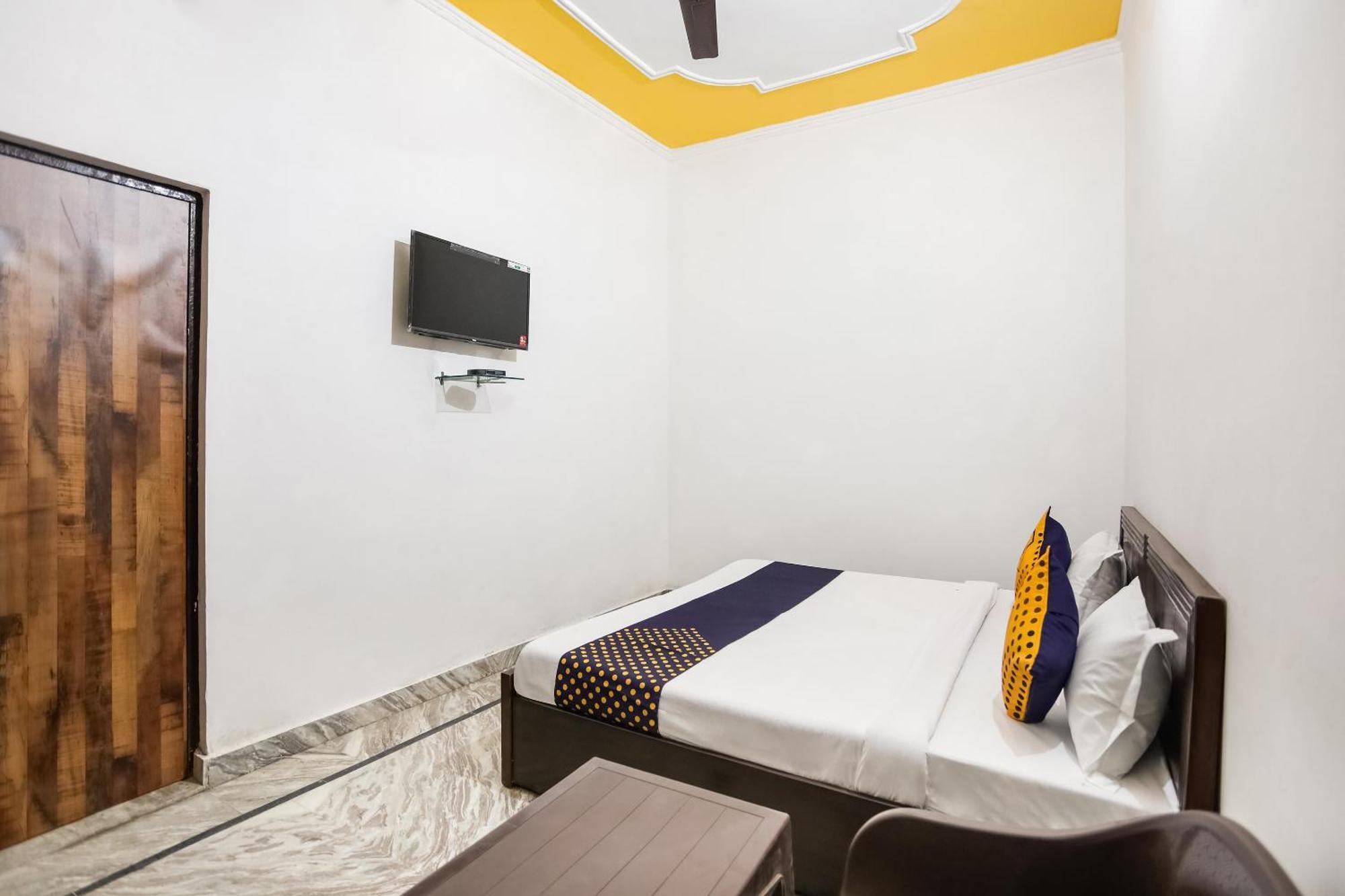 Hotel O Dollar Faridabad Zewnętrze zdjęcie