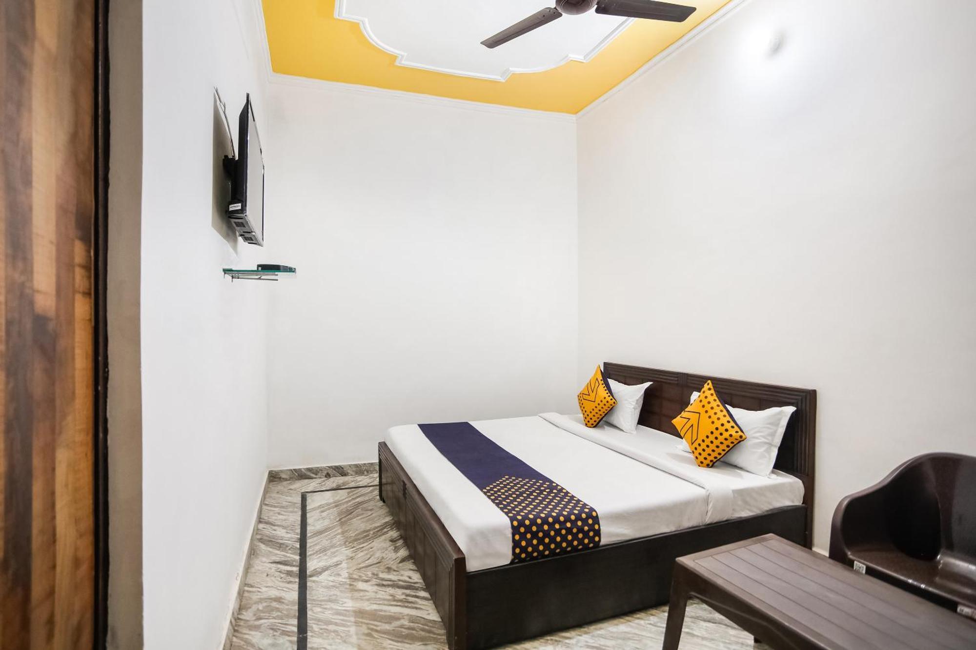 Hotel O Dollar Faridabad Zewnętrze zdjęcie