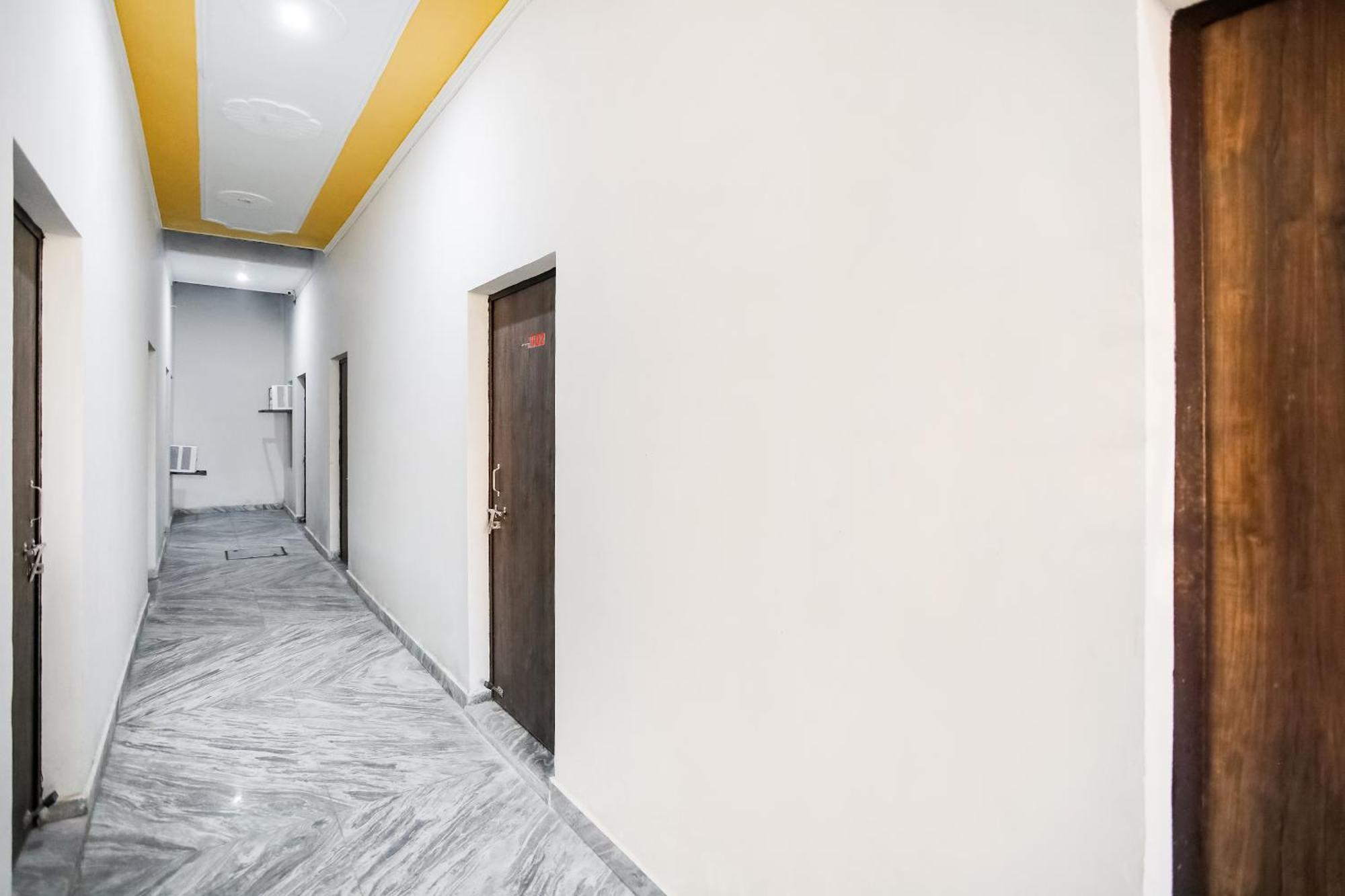 Hotel O Dollar Faridabad Zewnętrze zdjęcie